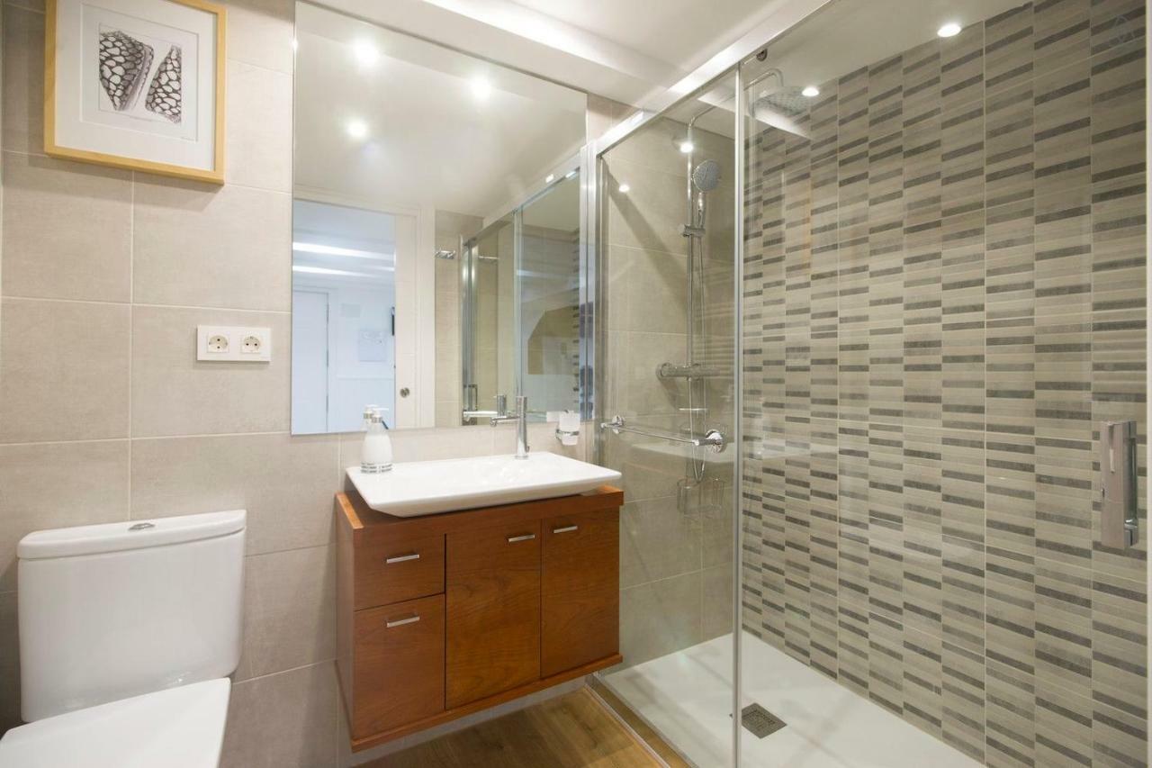 Luxury In Old Town Near Beach By Www,Sansebastianapartments,Es San Sebastian Exterior photo